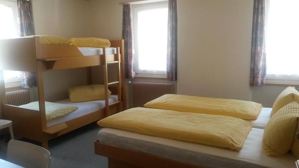 Hotel Raetia Tiefencastel Eksteriør bilde