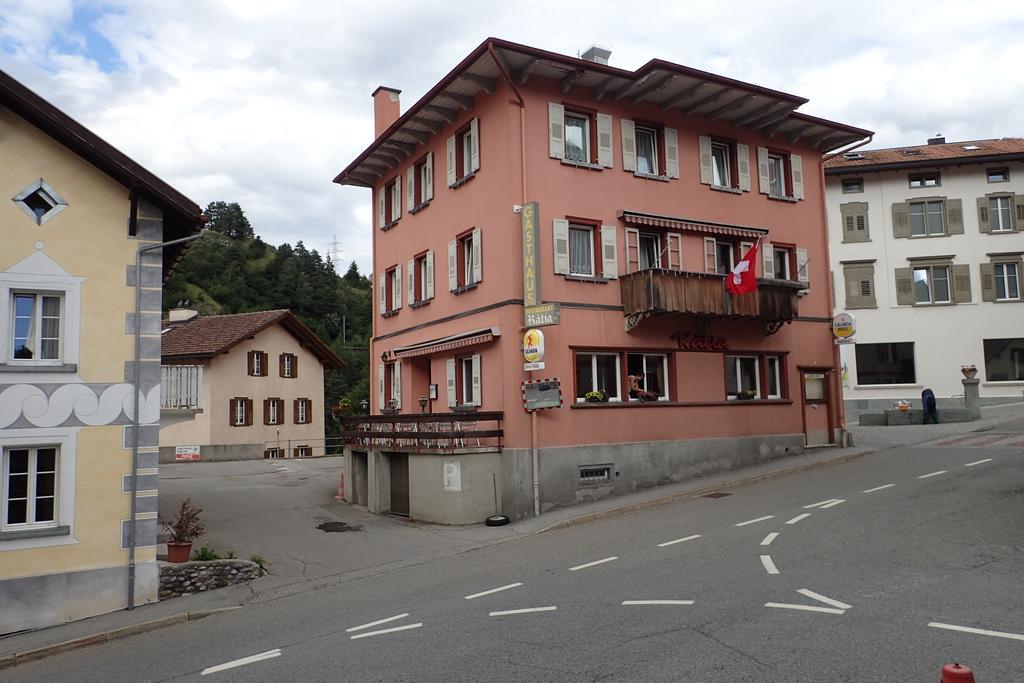 Hotel Raetia Tiefencastel Eksteriør bilde